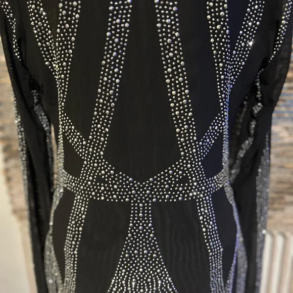 Elegant Black and Silver Women's Dress - Picture 9 of 11